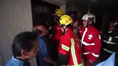 VIDEO: cae elevador de hotel desde el quinto piso con 10 niños deportistas adentro