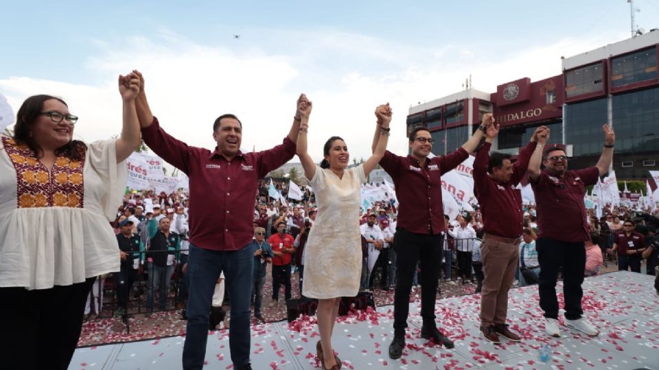 Candidatos de Morena, en el evento de cierre de campaña en Pachuca, Hidalgo.