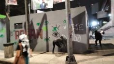 Manifestantes propalestinos causan destrozos a su paso por Paseo de la Reforma