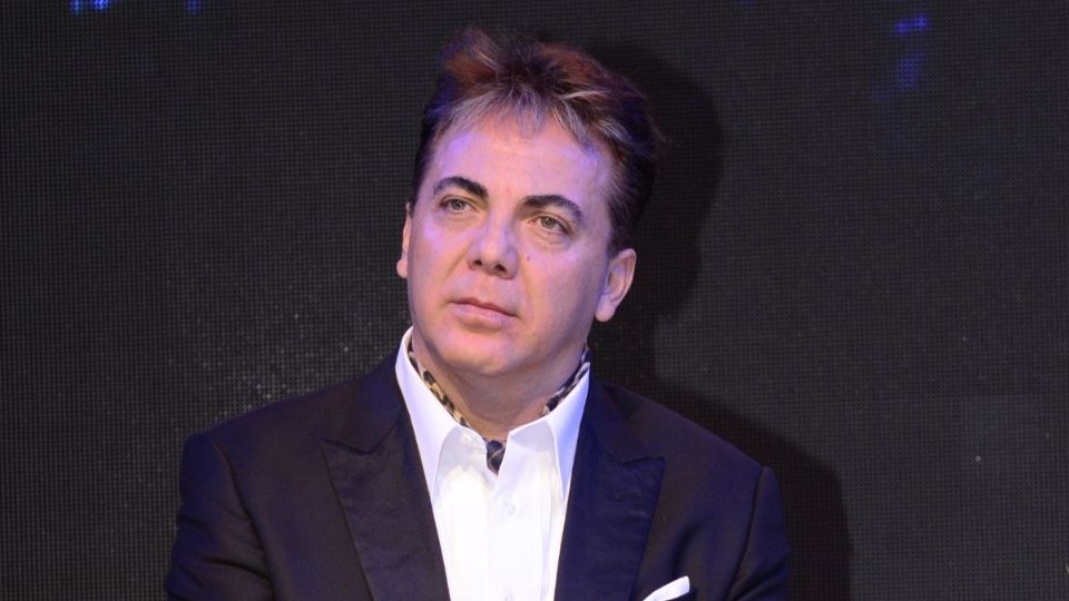 Cristian Castro en conferencia de prensa.