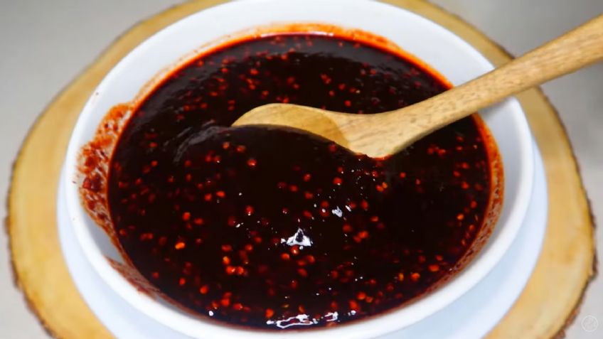 Salsa de flor de jamaica y chile de árbol, prepara esta deliciosa receta y acompaña tus platillos con un sabor picosito