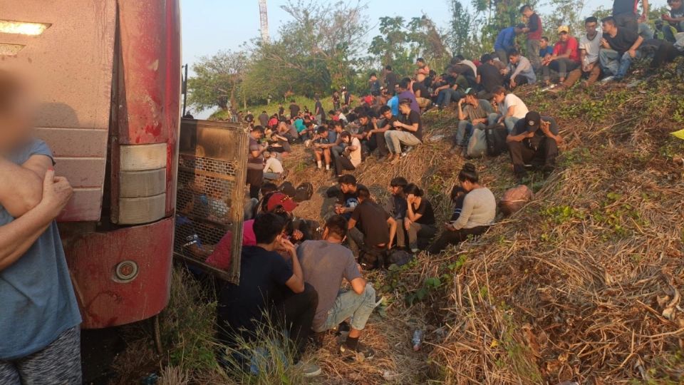 Los migrantes viajaban en tres autobuses de turismo.