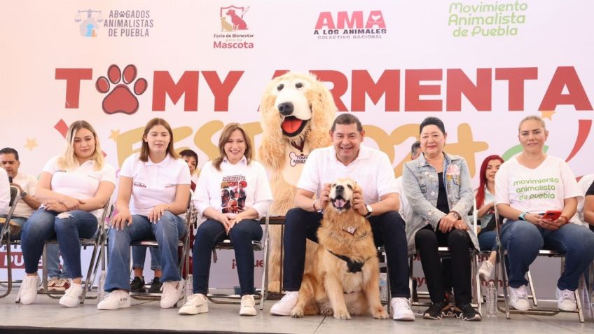 Alejandro Armenta firma Agenda Animalista en Puebla