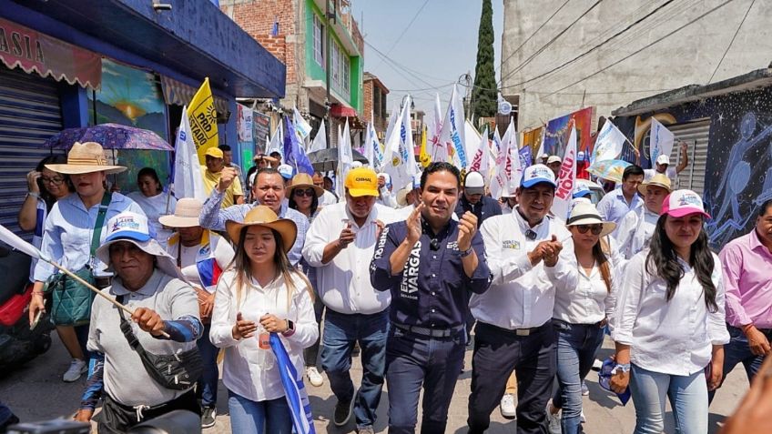 Enrique Vargas apoyará para que Coyotepec tenga universidad