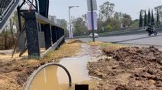 Sacmex repara fuga de agua en la carretera México-Toluca