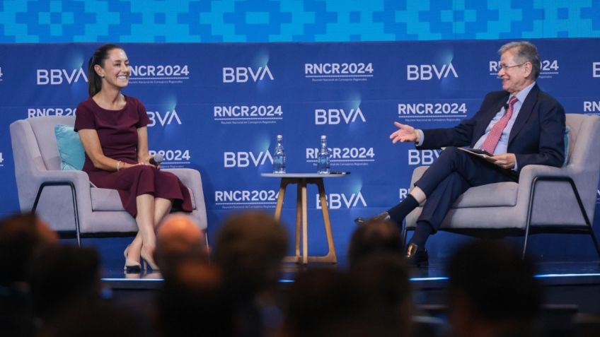 Claudia Sheinbaum asegura que va por la transición energética ante consejeros regionales de BBVA