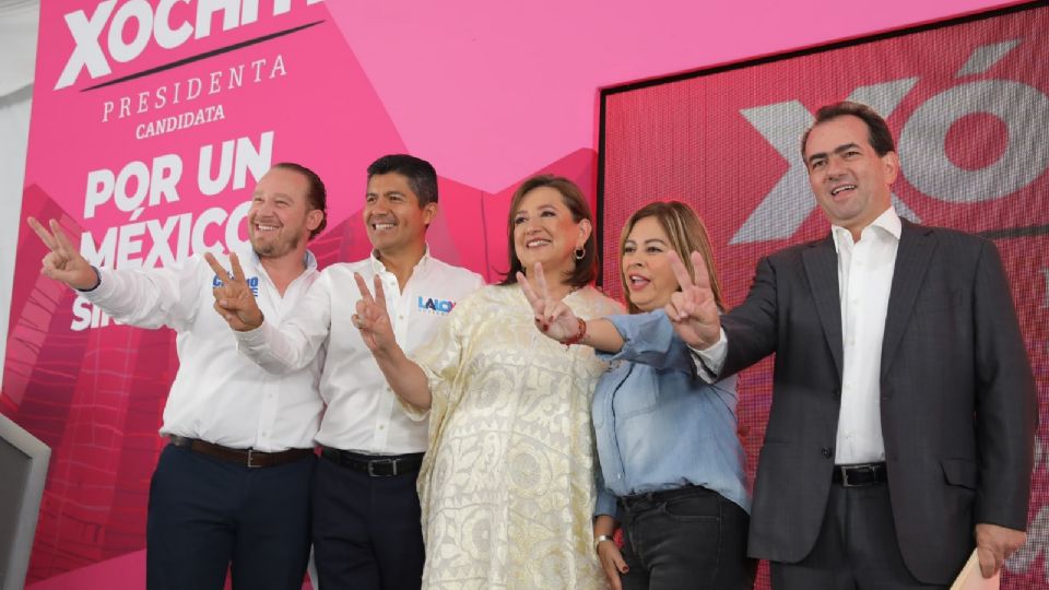 Los candidatos opositores en los cuatro estados, junto con la candidata presidencial Xóchitl Gálvez.