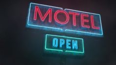 Motel amenaza a clientes con subir sus imágenes por robarse sábanas y una almohada