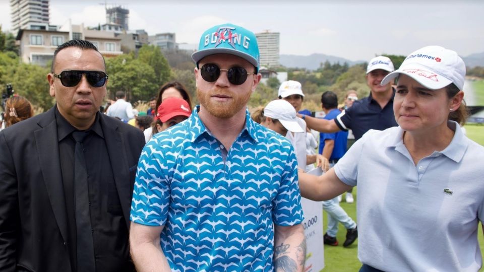 Canelo participa en el evento de Lorena Ochoa Hole In One por la Educación.