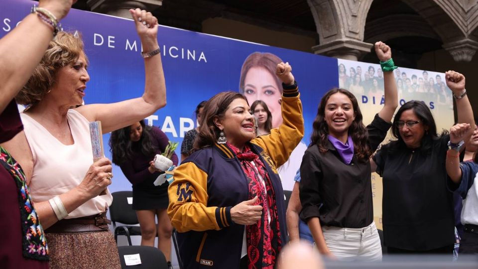 Clara Brugada Molina, candidata de Morena, PT y PVEM a la Jefatura de Gobierno de la Ciudad de México.