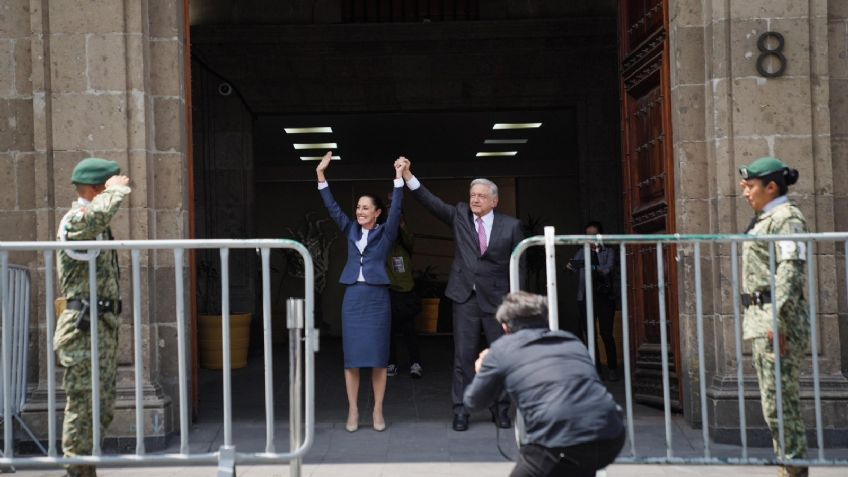 AMLO recibe a Claudia Sheinbaum en Palacio Nacional