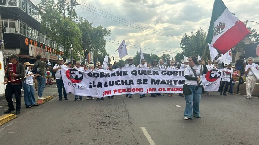 A 53 años de "El Halconazo" cientos de personas avanzan hacía el Zócalo; alternativas viales