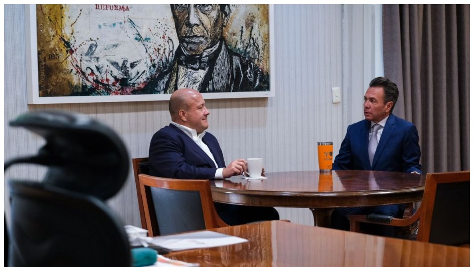 Enrique Alfaro recibió en Casa Jalisco al gobernador electo Pablo Lemus.