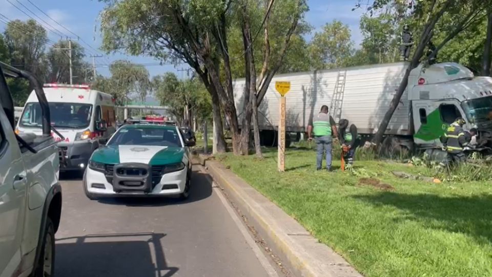 Choca tráiler en Periférico