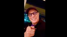 VIDEO: El famoso actor Jean Claude Van Damme envía felicitaciones a Claudia Sheinbaum