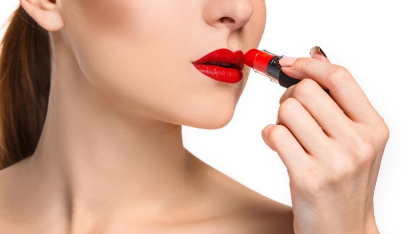 Este es el labial rojo de una marca de lujo que contiene plomo, según Profeco