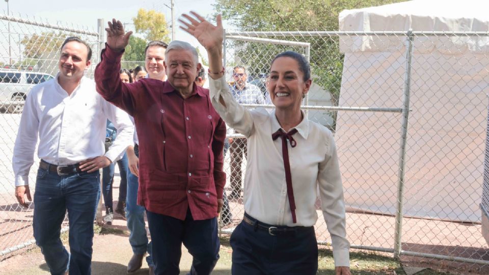 Claudia Sheinbaum, virtual presidenta electa, acompaña a Andrés Manuel López Obrador en su gira.