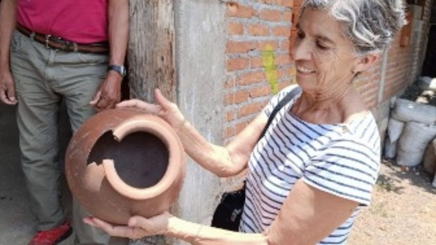 Hallan piezas prehispánicas durante limpieza del Lago de Pátzcuaro