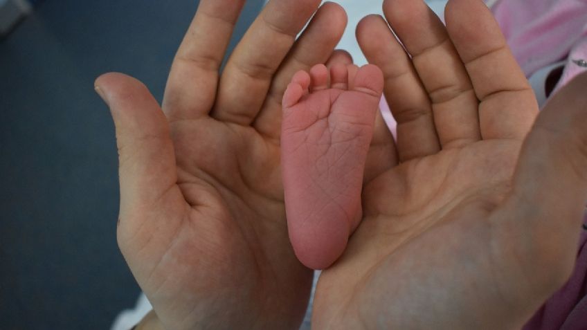 Abandonan a un bebé con discapacidad dentro de una bolsa de mandado en Nezahualcóyotl