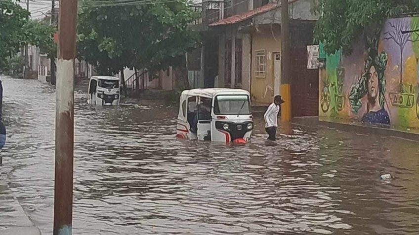 Fuertes lluvias deja varias afectaciones en calles de Juchitán de Zaragoza