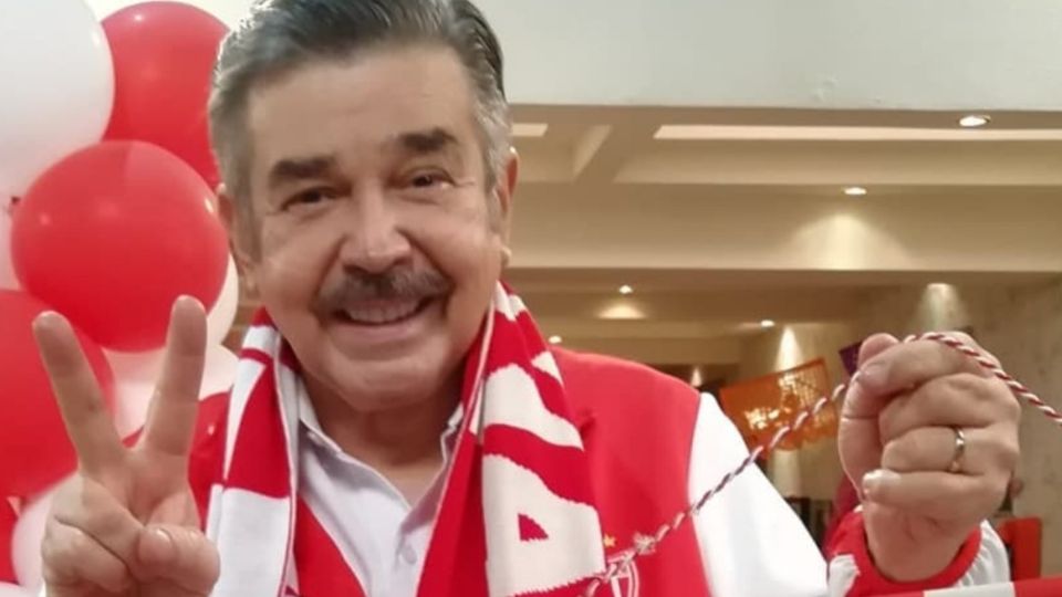 Jorge Ortiz de Pinedo es gran seguidor de los Rayos del Necaxa.