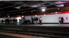 ¿Qué pasó en Ecuador? Apagón nacional obliga a pasajeros a caminar a oscuras en el Metro: VIDEO