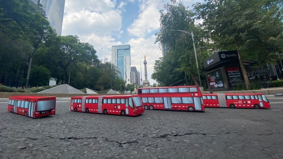 Metrobuses armables de regalo