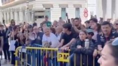 Mexicanos protestan frente a la Embajada de México en España: "¡Queremos votar!"