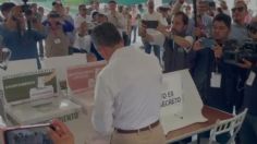 VIDEO Abuchean a Rutilio Escandón mientras emite su voto en Chiapas