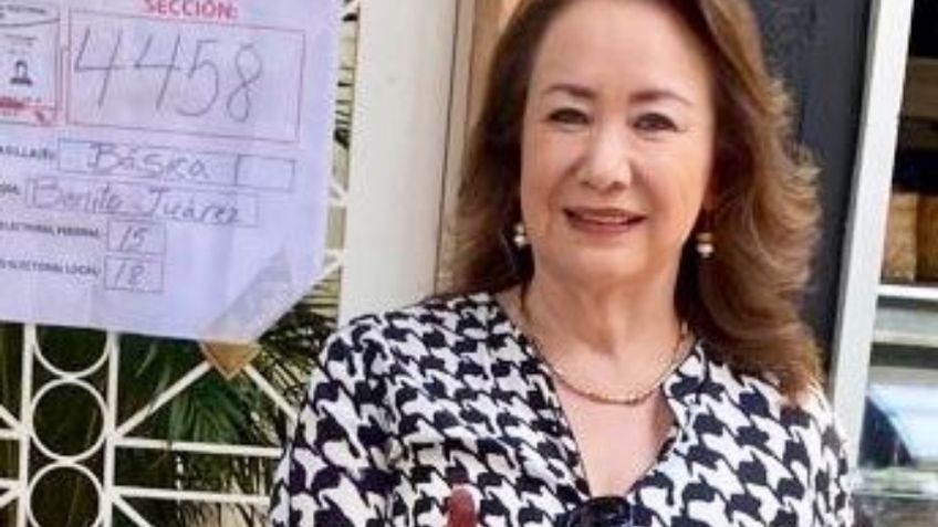 Yasmin Esquivel Mossa acude a votar: "Celebrando la fiesta de la democracia"