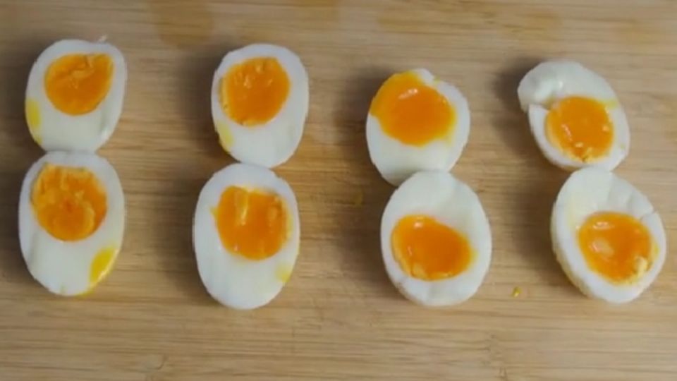 Los huevos duros perfectos pueden tener diferente término de yema