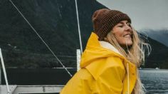 ¿Cómo estilizar un impermeable para no perder el estilo? Te damos consejos de moda para que luzcas fantástica aun con lluvia