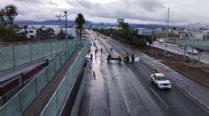 Bloquean carretera México-Pachuca, a la altura de La Casa de la Tercera Edad