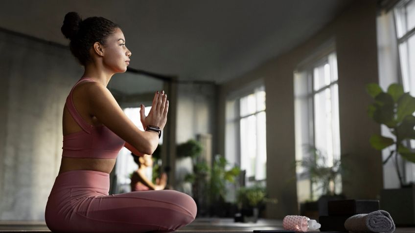 La rutina de yoga para principiantes que puedes hacer en 10 minutos