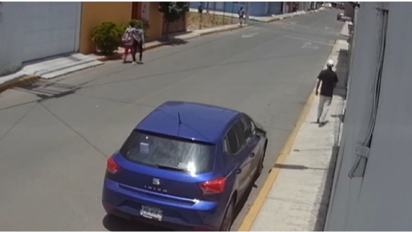 VIDEO: joven defiende a su pareja tras un intento de asalto en calles de Toluca