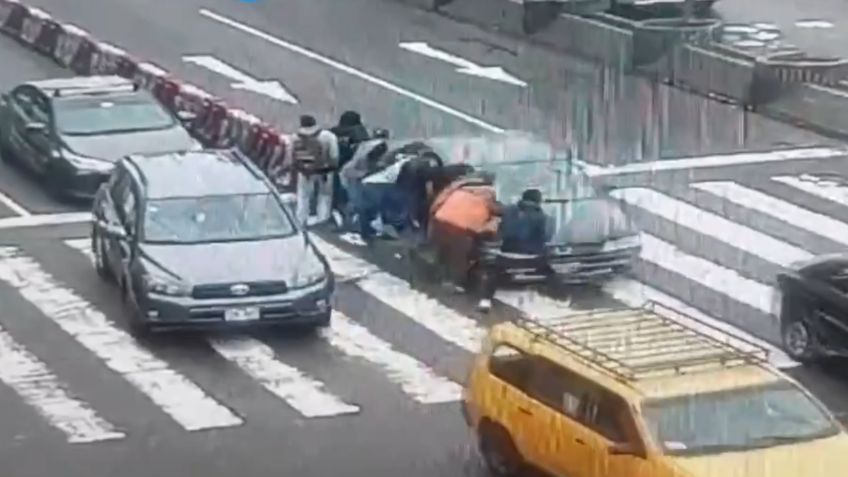 Taxista pierde el control y atropella a cinco personas en Perú: VIDEO