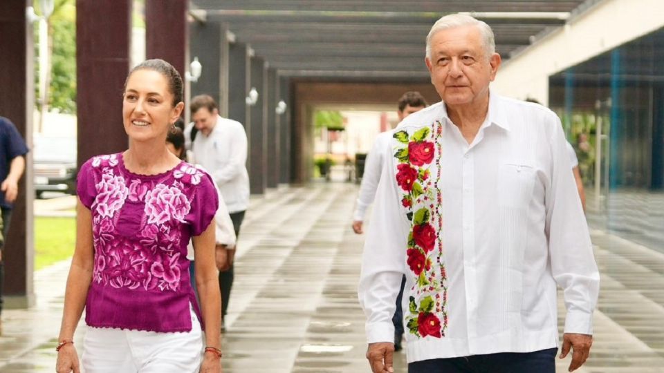 Claudia Sheinbaum y AMLO en su visita a Oaxaca