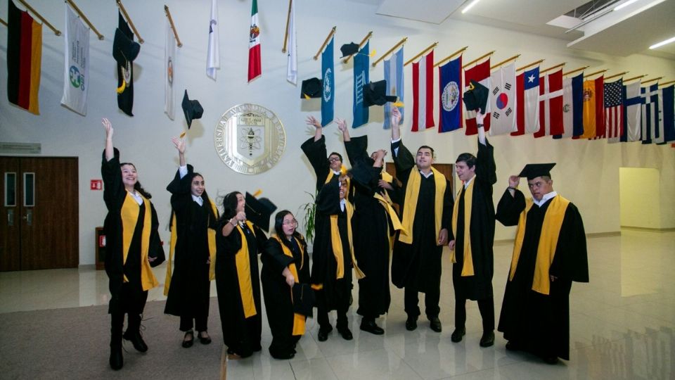 'Nuestra Máxima Casa de Estudios garantiza el derecho que tienen nuestros estudiantes a una educación con igualdad de oportunidades. Nos preparamos cada día para que la UANL sea un referente nacional e internacional por su educación inclusiva de calidad y calidez', Santos Guzmán López, Rector de la UANL