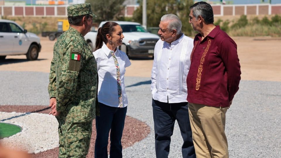 '¿Cuándo habían visto en la historia que el presidente llevará al próximo presidente?'