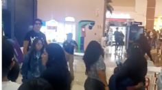 Fuerte lluvia desborda techo de plaza Chimalhuacán frente al Cinépolis