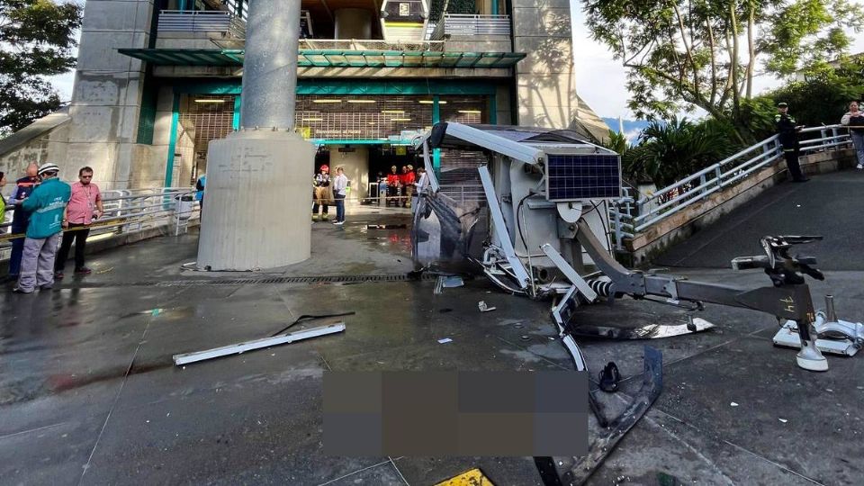 La cabina del Metrocable cayó con varios pasajeros dentro.