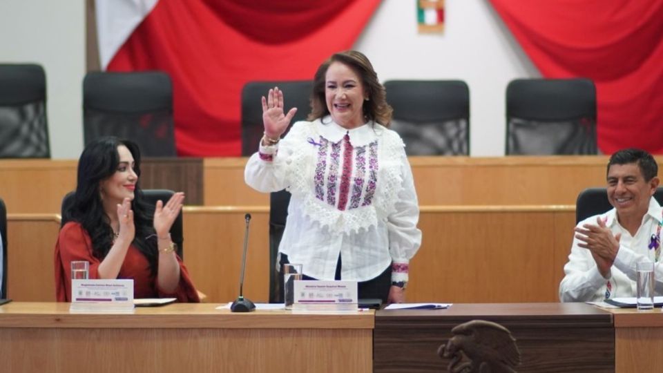 La Ministra Yasmín Esquivel destacó que el Poder Judicial ya cuenta con un amplio capital humano de personas juzgadoras, quienes resuelven casi un millón 500 mil asuntos anualmente.