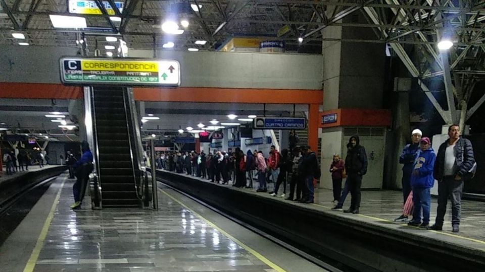 Metro Chabacano de Línea 2