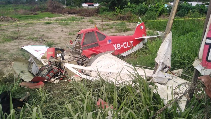 Se desploma avioneta en carretera de Villahermosa; el piloto falleció