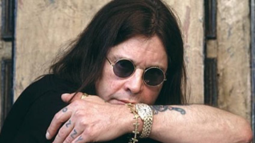 Ozzy Osbourne adopta a perrito callejero que sufrió quemaduras graves