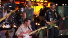 Coldplay sorprende e invita a cantar a Michael J Fox en silla de ruedas