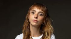 Natalia Téllez se convierte en miss y así luce en “Profe infiltrado”, su nueva serie