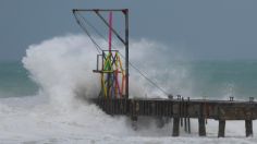 Huracán Beryl llegará al centro de Quintana Roo; SRE alista ayuda a extranjeros