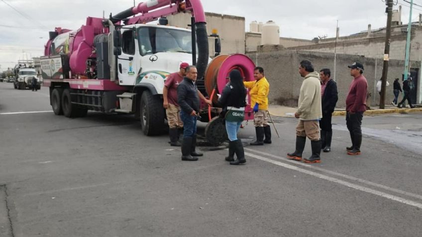 Advierten posible presencia de combustible en alcantarillas de Nezahualcóyotl