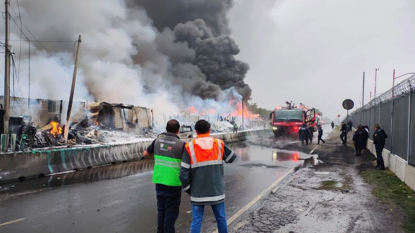 FOTOS: incendio arrasa con hogares en asentamiento irregular en Ciudad Nezahualcóyotl